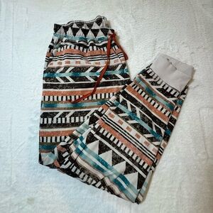 LuLaRoe Jax Joggers Womens XXL Aztec Print Stretch Sweatpants  Lounge Pockets